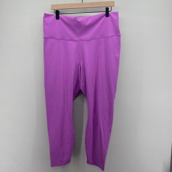 Fabletics Anywhere Motion365+ High-Waisted Legging in Crystal Cave - Picture 1 of 5